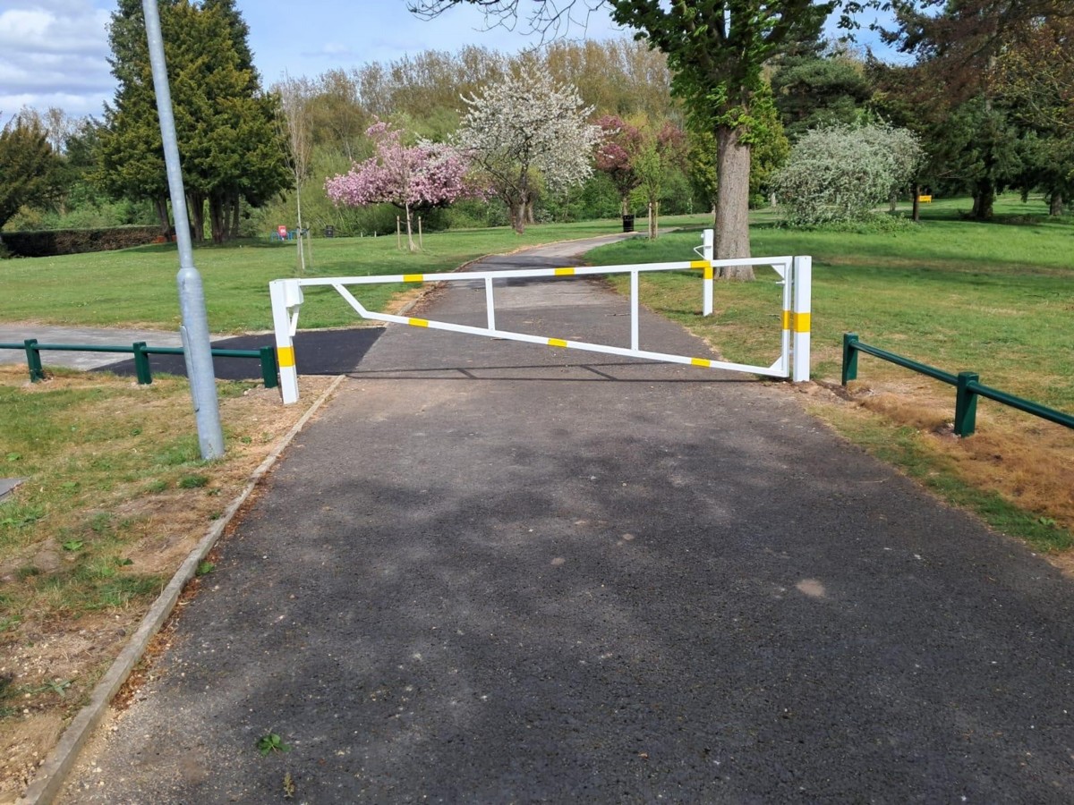 Car Locking Barrier