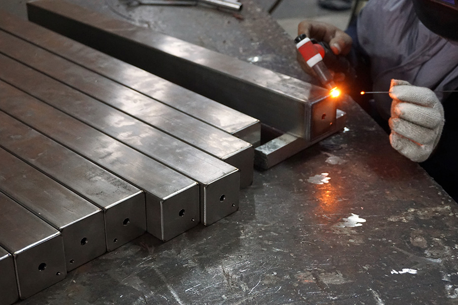 /media/products/library/pr-steel.jpg